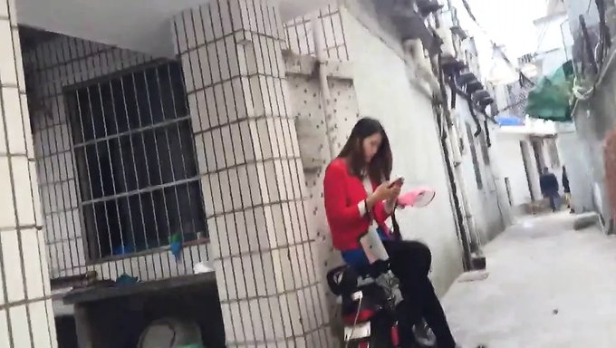 Üniversiteli Kız Amını Siktiriyor
