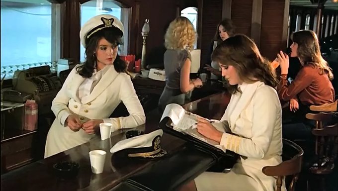 Vintage Güzellik Yüksek Çözünürlükte: Retro Bir Video Deneyimi