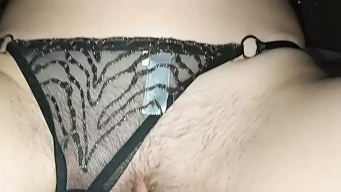 Freya'Nın Fahişe Üvey Kız Kardeşi Bu Amatör Videoda Içine Boşalıyor