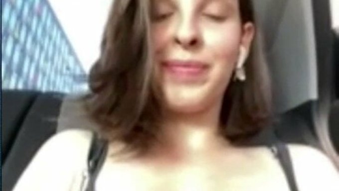 Alyssa Bounty Ile 60 Fps Web Kamerası Keyfi Yaşayın