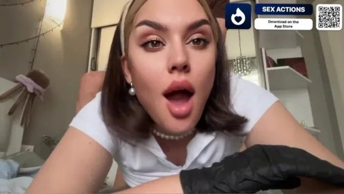 Ablasının Olgun Ev Kadınıyla Erotik Karşılaşması Baştan Çıkarıcı Kız Kardeş