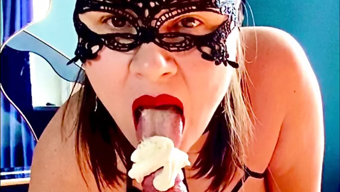 Ev Yapımı Videoda Boşalma Yutma Ve Oral Zevkler