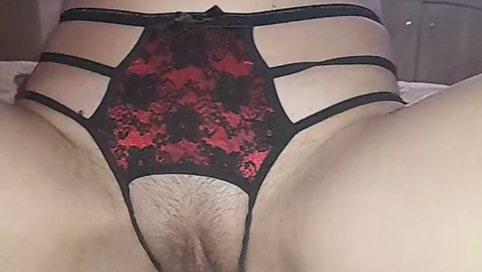 Genç (18+) Ebeveynler Uyurken Mastürbasyon Yapıyor Hd Porno Videosu