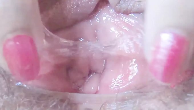 Genç (18+) Kendini Web Kamerasında Parmaklıyor