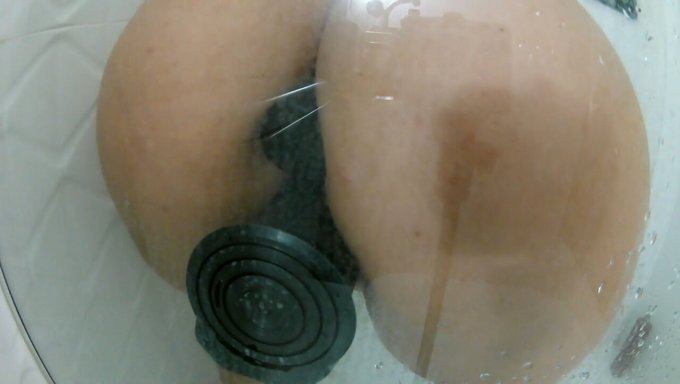 Olgun Esmerin Ev Yapımı Dildo Ve Popo Tıkaçlı Seks Videosu