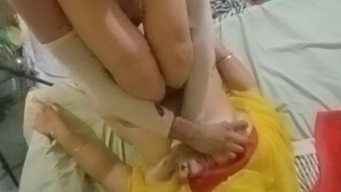Hintli Milf Arkadan Sikişiyor