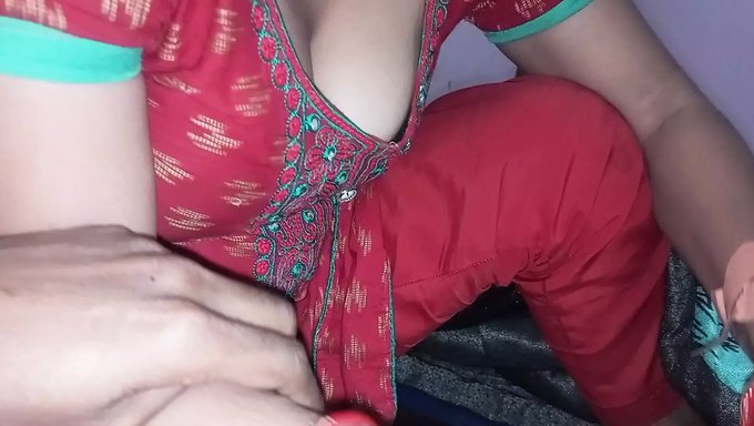 Genç (18+) Hint Analında Iniyor Ve Kirli