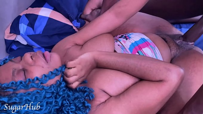 Kocaman Götlü Siyahi Hatun, Zenciyle Fena Sikişiyor.