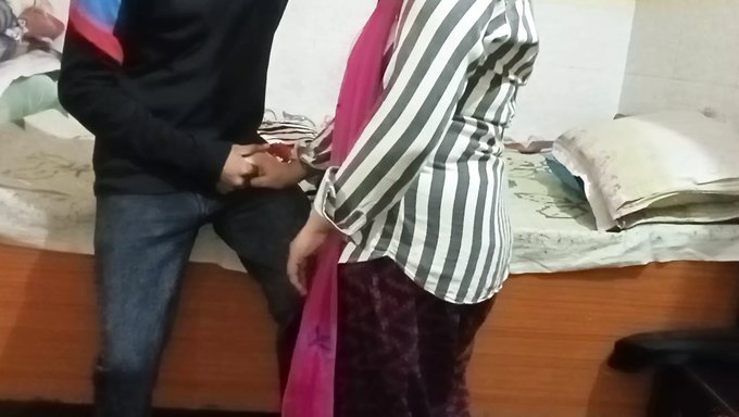 Utangaç 18 Yaşındaki Amatör Anal Dersi Alıyor