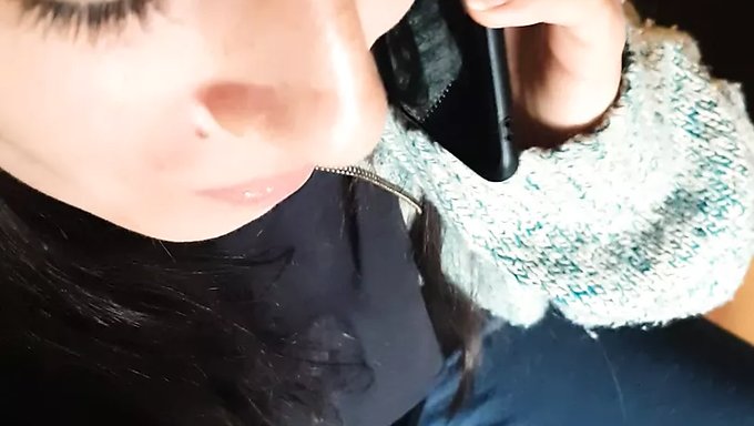 Genç Bir Amatörün Yüzüne Boşalma Aldığı Hd Video