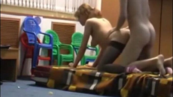 Iş Yerinde Sikişmeyi Seviyorum: Bir Annenin Hikayesi
