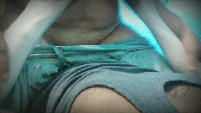 Hintli Milf Bu Sert Videoda Sert Ve Derin Sürüyor