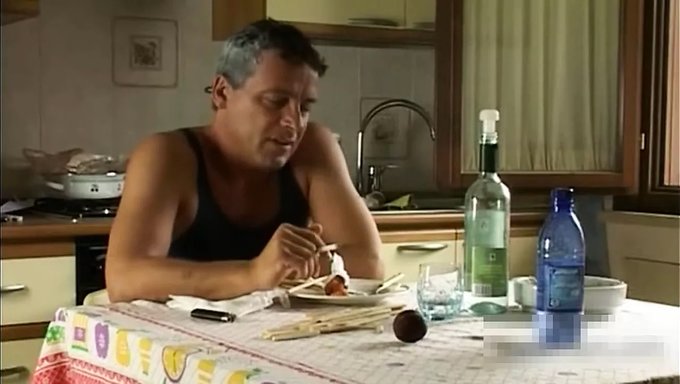18 Yaşındaki Kızın Dar Amcığı Dayanılmaz