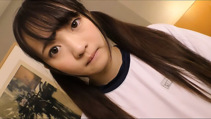 Ince Bir Japon Adamın El Işi Yaptığı Ve Sıvazladığı Hd Video