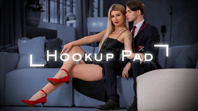 Marianna Amoon Ve Tommy Gold, Bir Kıvrımla Tutkulu Bir Şekilde Karşılaşıyorlar