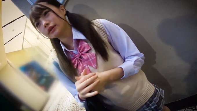 Japon Callgirl'Ün Fahişe Oturumu Kaydedip Paylaştı
