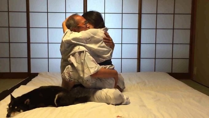Zayıf Asyalı Karısıyla Ev Yapımı Tayland Seks Meditasyonu