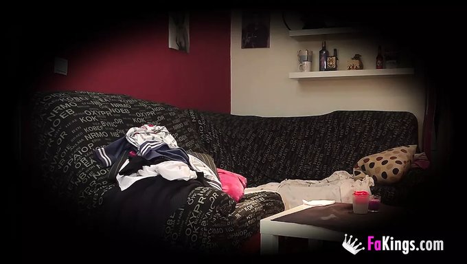 Temizlikçiye Işvereniyle Seks Yapması Için Para Ödeniyor