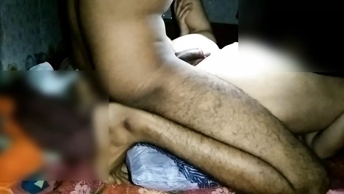 Aç Karı Anal Zevk Alıyor