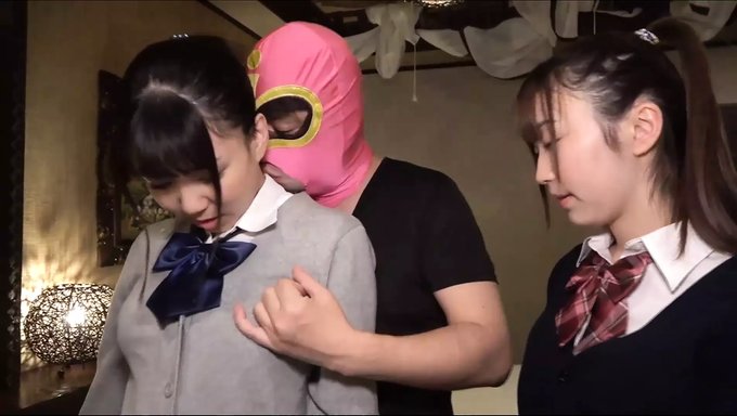 Japon Genç (18+), Bir Otel Odasında Creampie Keyfini Çıkarıyor