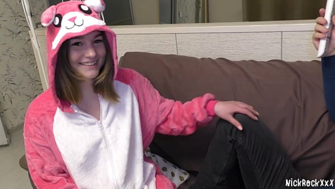 Iki Sapık Öğrenci, Aralarında Muhteşem Mia Piper Da Var, Mia Kampüste Öğretmenlerini Baştan Çıkardı.