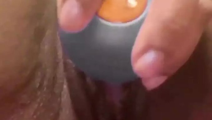Amatör Kız, Dildo Ile Sıkı Bir Amcığı Seviyor