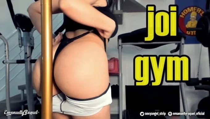 Emanuelly Raquel'In Büyük Kıçı Kamerada Mastürbasyon Yaparken Zıplıyor