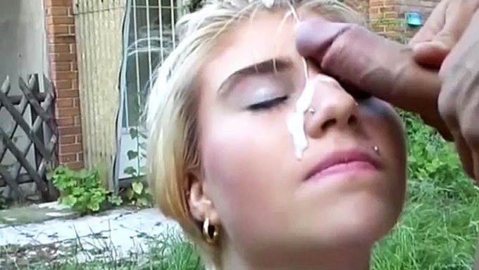 Alman Okul Kızı Claudio Meloni'Den Yüzüne Boşalıyor