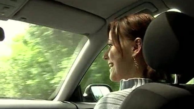 Avrupa Amatörü: Normal Bir Kızın Porno Deneyimi