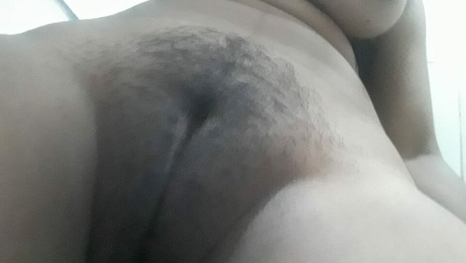 18+ Asyalı Genç, Cowgirl Pozisyonunun Ve Parmaklamanın Tadını Çıkarıyor