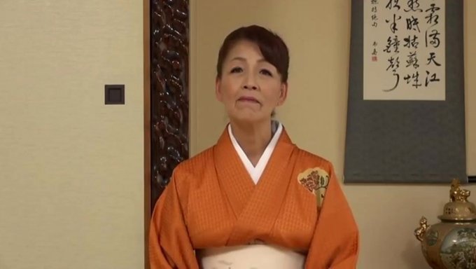 Japon Milf Bu Ev Yapımı Videoda Am Yalıyor