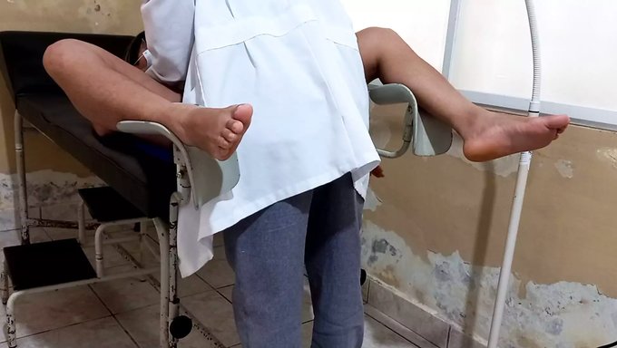 Amerikan Sekreter Büyük Bir Sürprizle Rutin Bir Tıbbi Muayene Alıyor