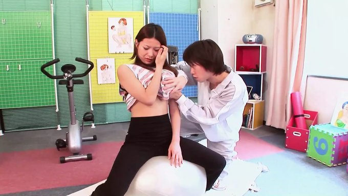 Genç (18+) Hd Videoda Amını Yalatıp Sikişiyor