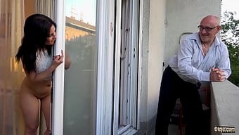 Genç Kız Yaşlı Adamla Orgazm Olur Mu