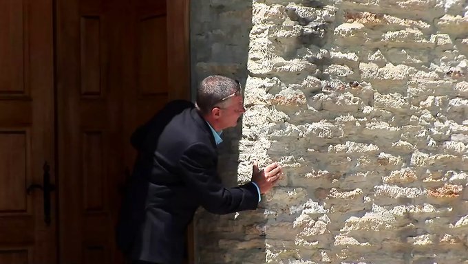 Genç Kız Iki Erkeği Aynı Anda Becermeye Ikna Ediyor