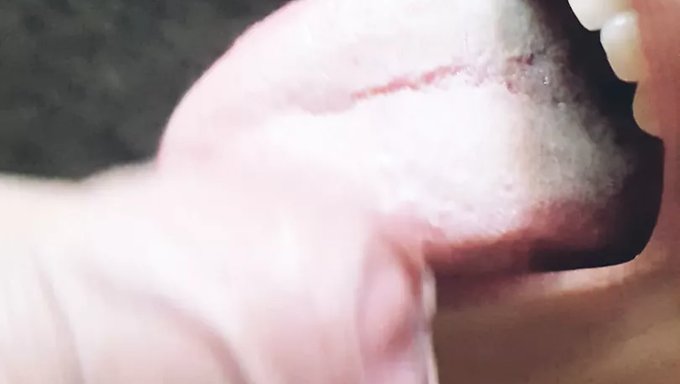 Iyi Kız Iyi Bir Oral Seks Ve Boşalma Alıyor