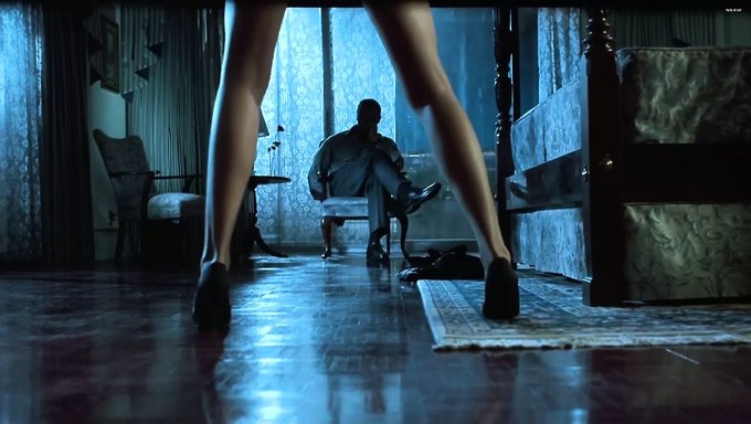 Jamie Lee Curtis Striptiz Ve Iç Çamaşırıyla