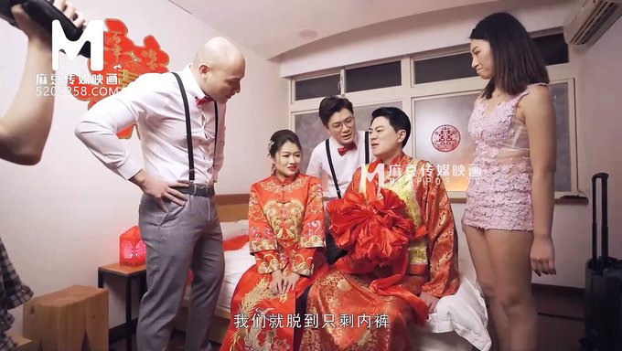 Düğün Günü Mastürbasyonu - Asyalı Gelinin En Iyi Boşalması - Modelmedia Asia