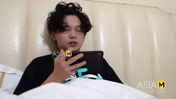 Öğretmen Ve Öğrenci Ev Yapımı Videoda Anal Ve Boşalma Eylemine Giriyor