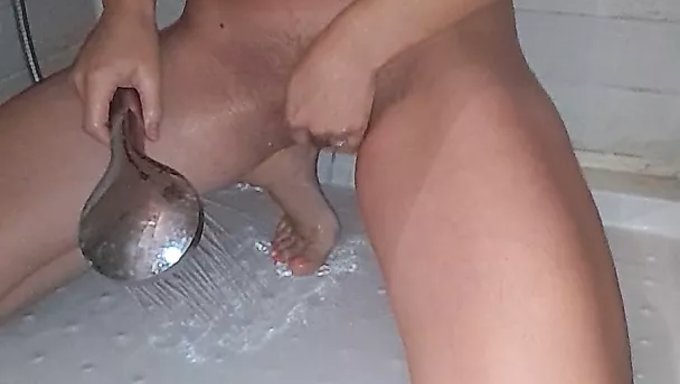 18 Yaşındaki Kolombiyalı Arkadaşıyla Ilk Anal Zevkini Yaşıyor