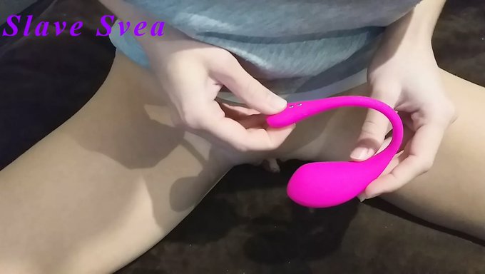 Genç Bir Kız Sadece Sekiz Dakikada Beş Orgazm Yaşıyor