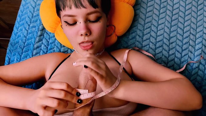 18+ Genç Kızın Ev Yapımı Videosu Boşalma Yutma Ve El Işi