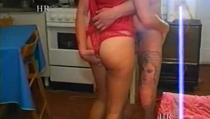 Olgun Italyan Karılar Klasik Italyan Porno Keyfini Çıkarıyorlar