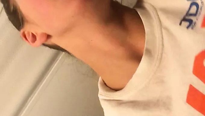 Kız Arkadaşımın Aldatma Ve Pornografi Alışkanlıklarına Gülüyorum