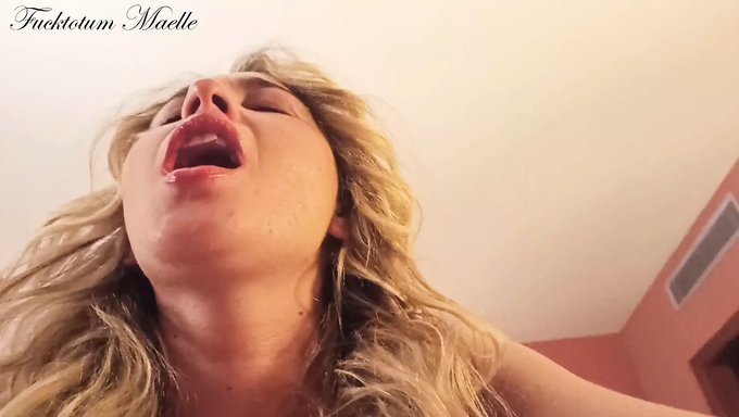 Amatör Avrupalı Çift, Powerfuck Ve Büyük Boşalmalarla Aşırı Zevk Yaşıyor