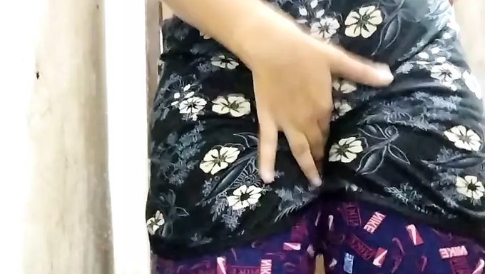 Desi Teyze Ve Üvey Oğlu: Nihai Hint Üveyi Kız Kardeş Fantezisi