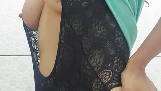Büyük Göğüslü Kahverengi Bebek Bu Videoda Anal Ve Boşalma Keyfini Çıkarıyor