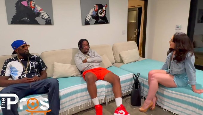 Acemi Spor Ajansı Whitney Wright, Yeni Bir Müşteriyle Anlaşma Yapmak Istiyor
