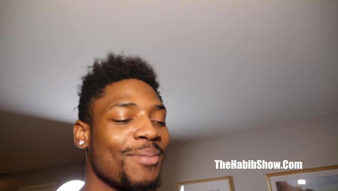 Büyük Siyah Yarrağı Hareket Halinde: 18 Yaşındaki Coco Jay Blacked