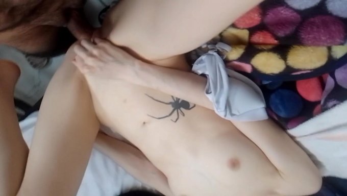 Latin Bebek Büyük Doğal Göğüsleri Ve Vajinası Spermlerle Dolu